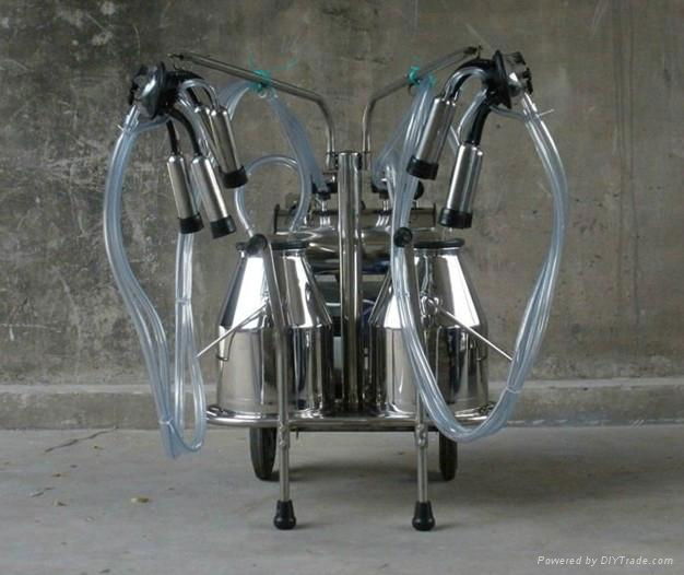 Portable Milking Machine For Cow Milking 2