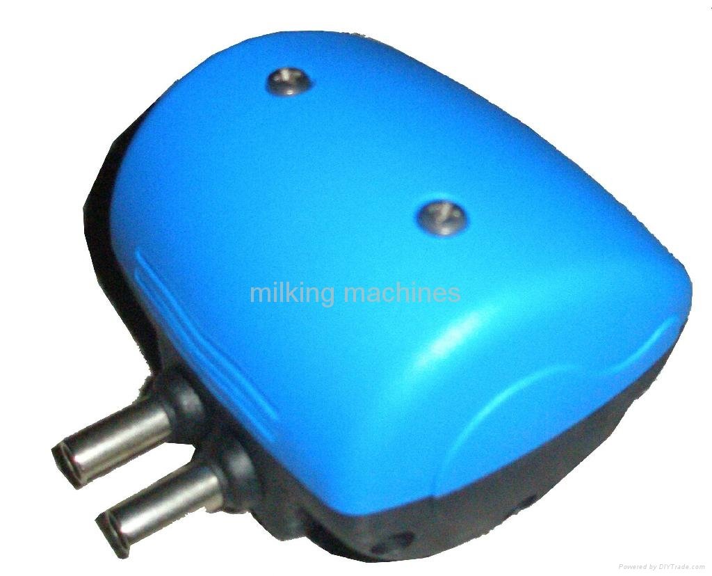 Interpuls Vacuum Milking Pulsator L80 4 Exits Nylon Body For Cow Milking Machine 2