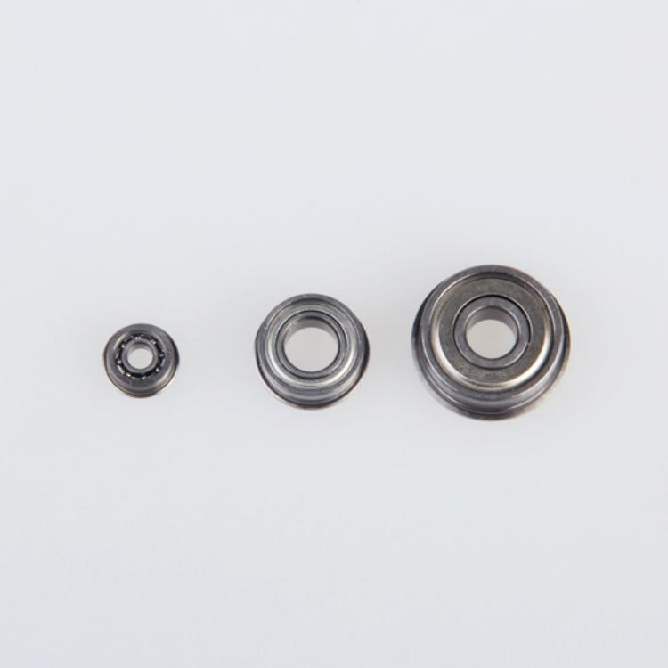 Good Quality Flanged Series Deep Groove Ball Bearings 3