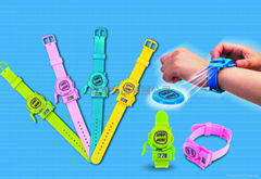 LCD FRISBEE CARTOON   WATCH