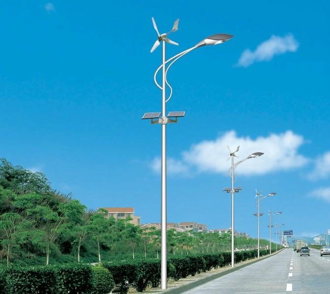 Wind and solar hybrid street lights 3