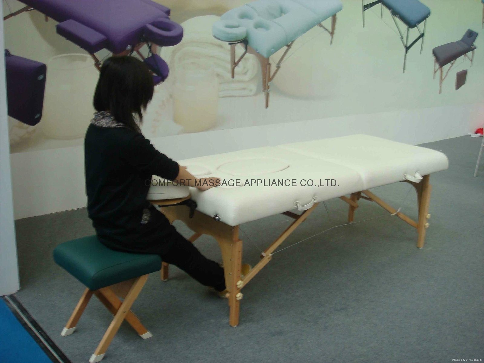 PW-002 portable pregnant massage table 4