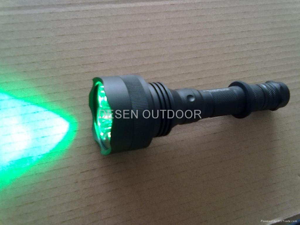 LED战术强光充电手电筒 3