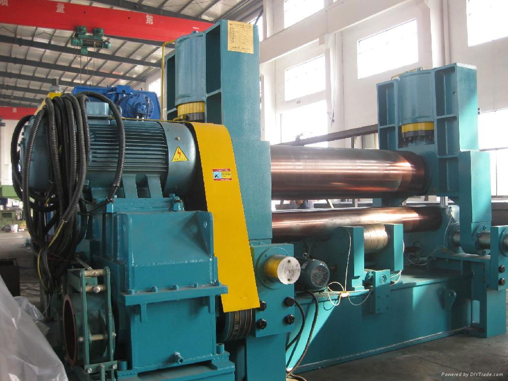 Upper roller universal plate rolling maCHINE 2