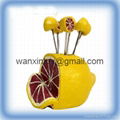 Home decoration apple shape resin fruit fork 2