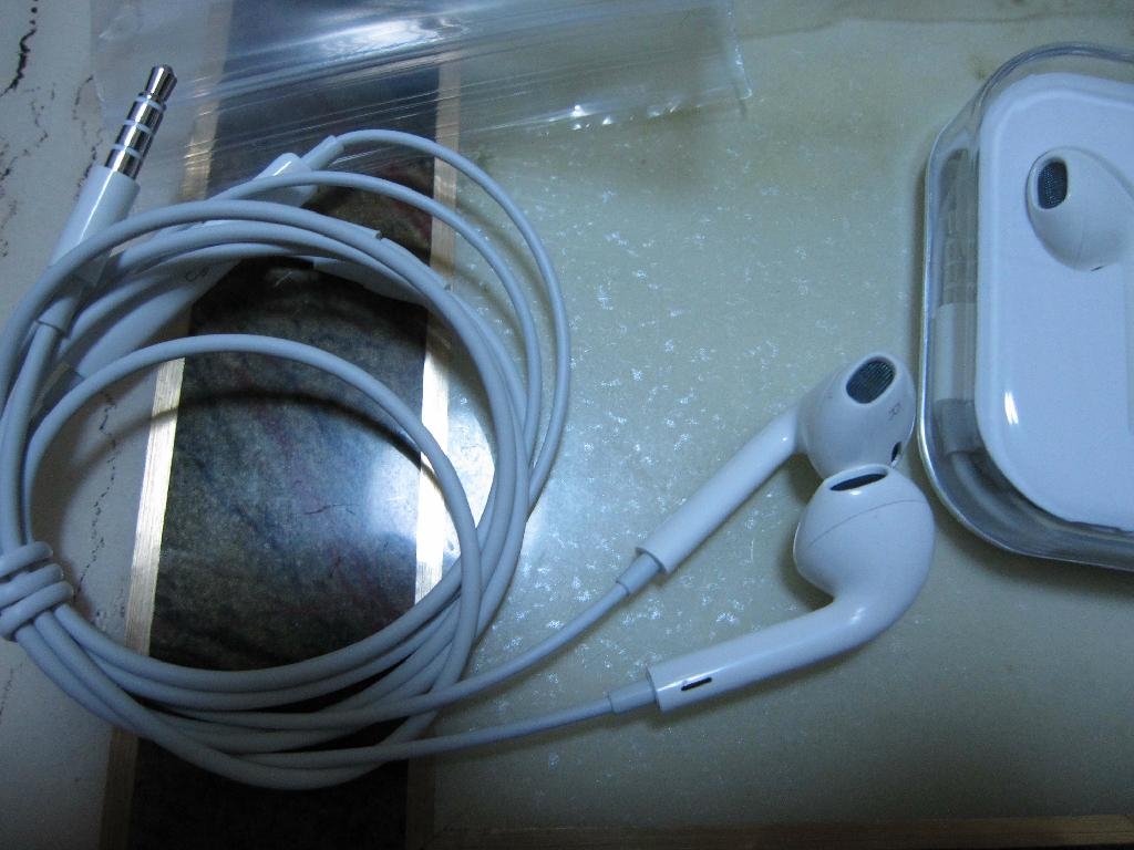 review of earpods for Apple new EarPods Apple EarPods (China