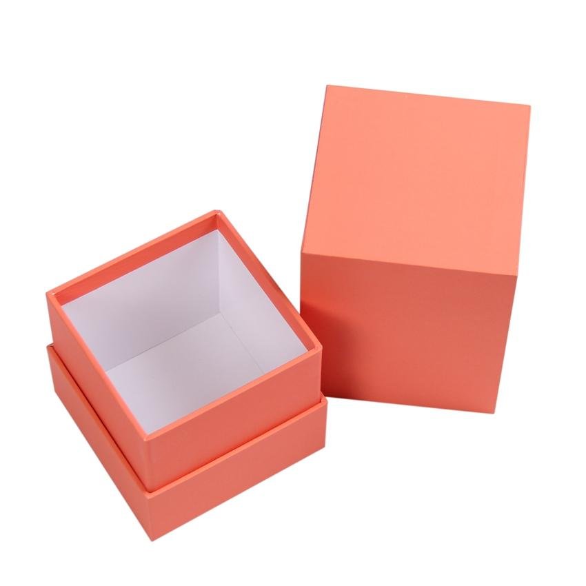 Customized paper packaging gift boxes 1