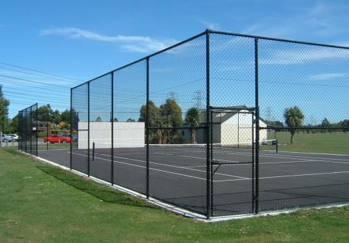 Tennis court chain link wire mesh fence 2