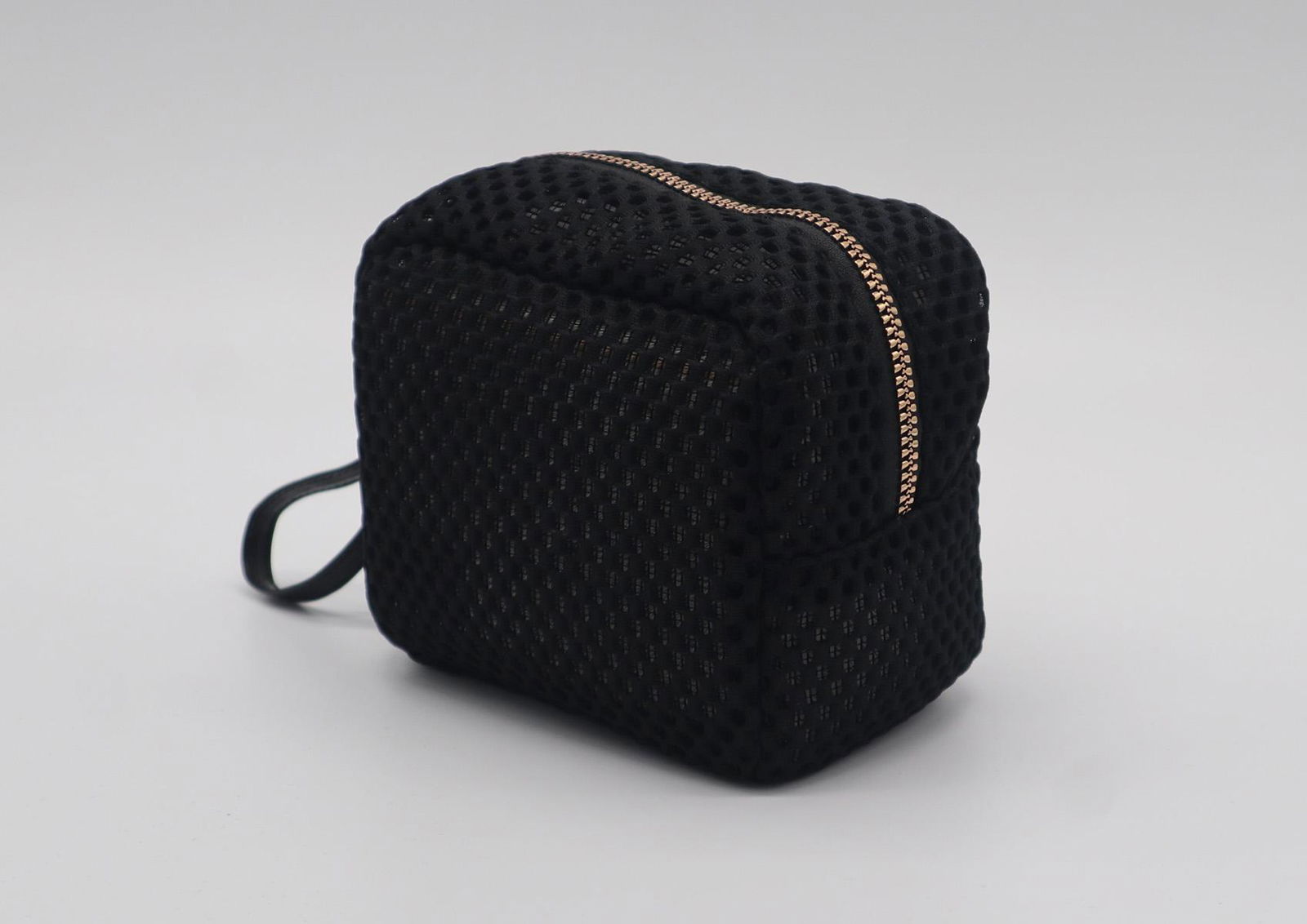 Promotion gift Lady beauty black mesh small cosmetic pouch w/wrist handle  3