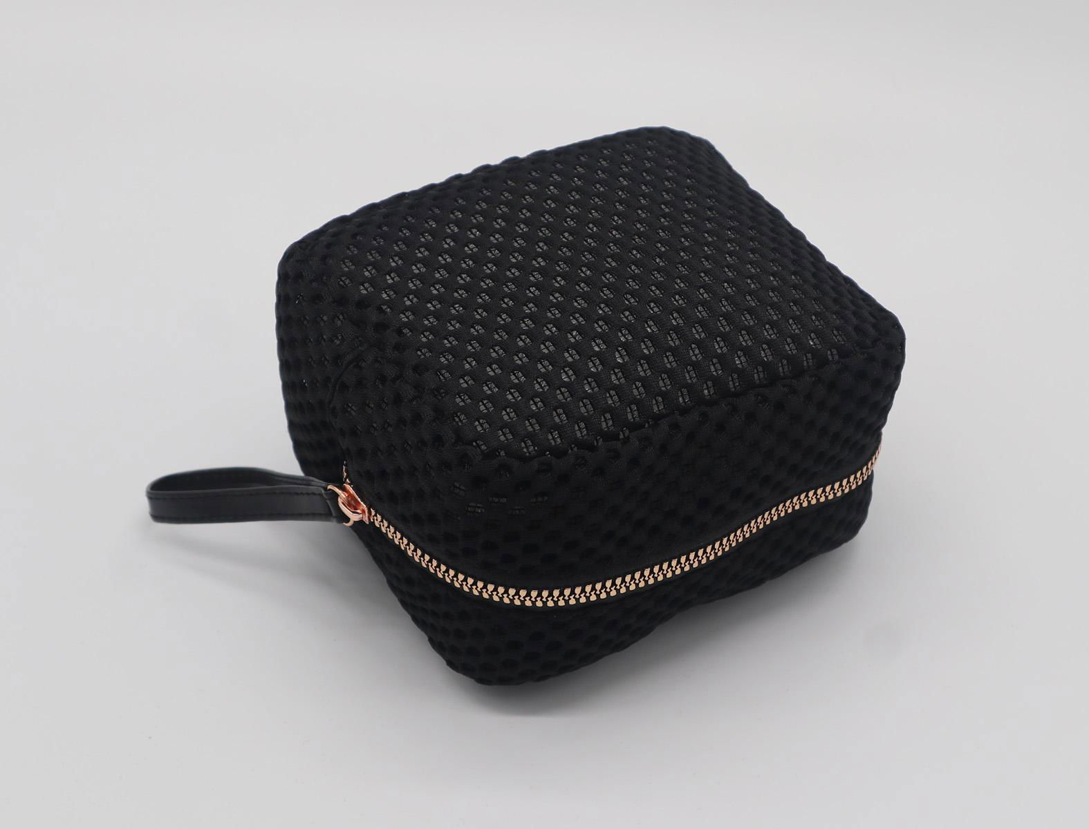 Promotion gift Lady beauty black mesh small cosmetic pouch w/wrist handle  5