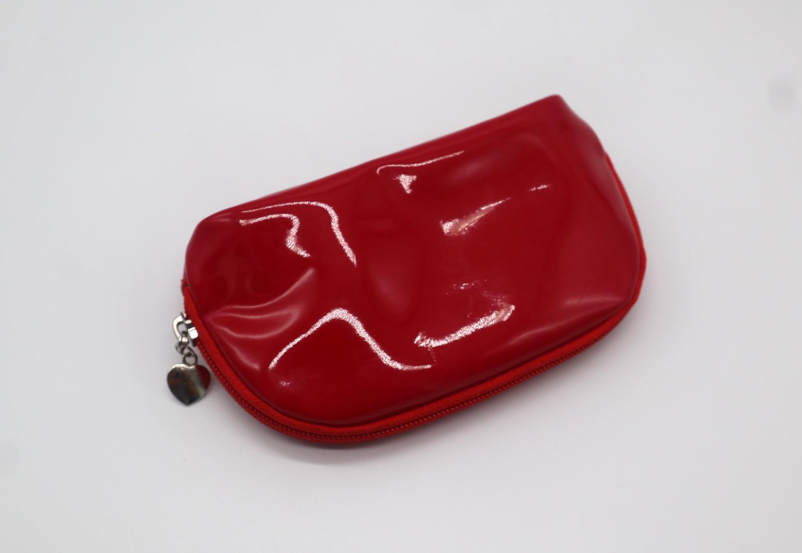 Bright vinyl PVC promotion gift travel cosmetic pouch bag for women in red  5