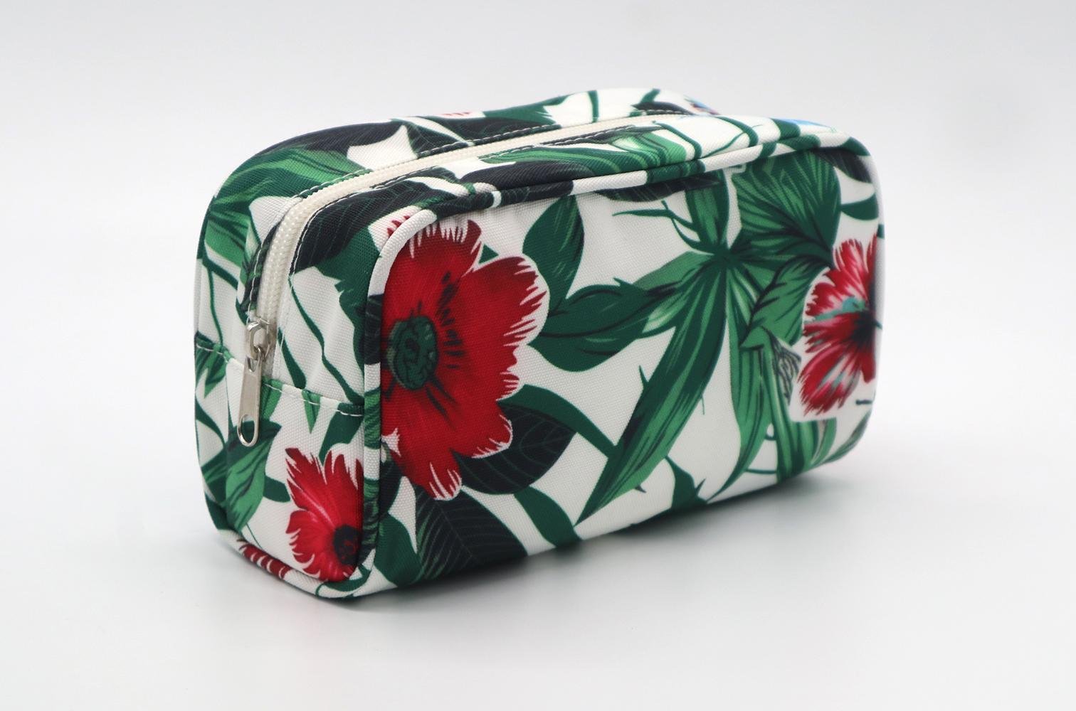 Polyester promotion gift beauty women cosmetic bags with full prints  4