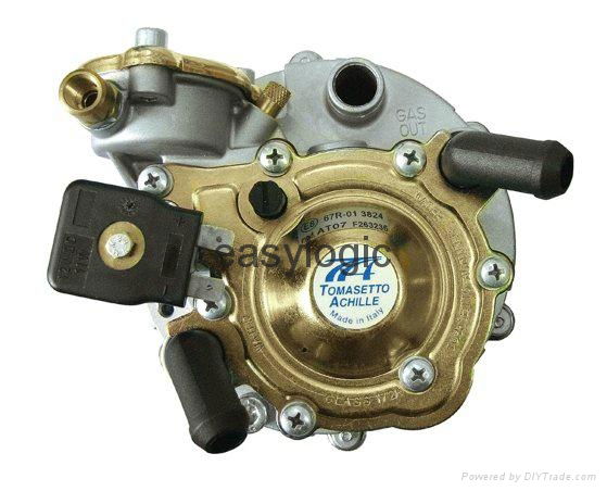 LPG pressure regulator   