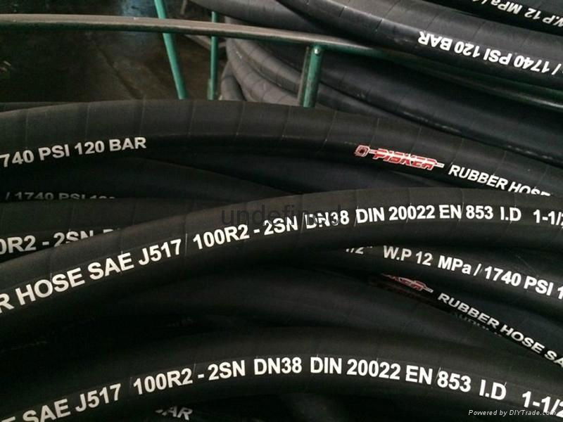 Steel Wire Braid Hydraulic Rubber Hose SAE 100 R2 AT Rubber Hoses