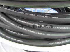 Hydraulic Oil Resistant Rubber Hose DIN EN 856 4SP Spiral Reinforcement Hose