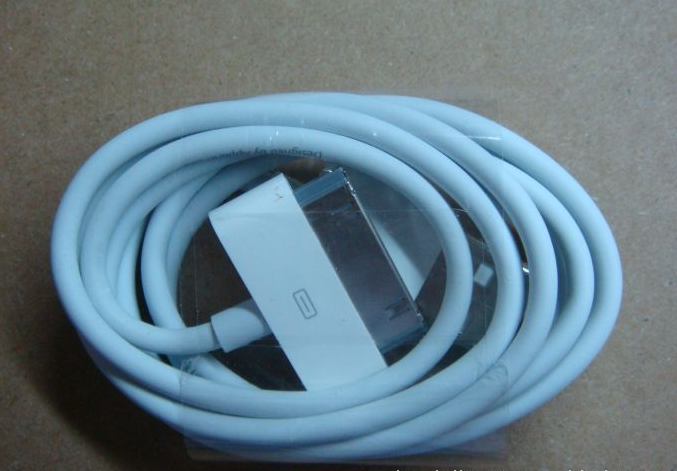 Original Apple USB 2.0 Date Cable for Apple iPhone 4, Apple iPad 2