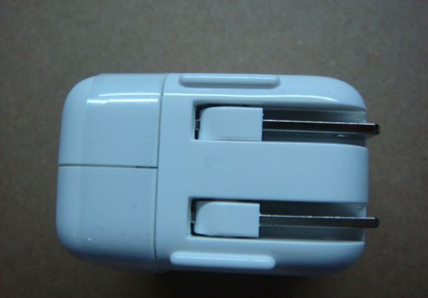 Apple iPad iPhone iPod original 10W USB Power Adapter  2