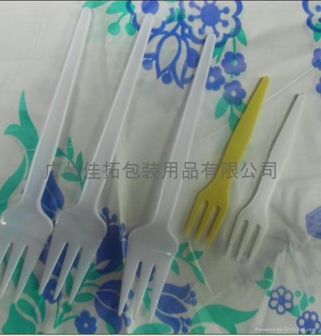plastic fruit fork 2