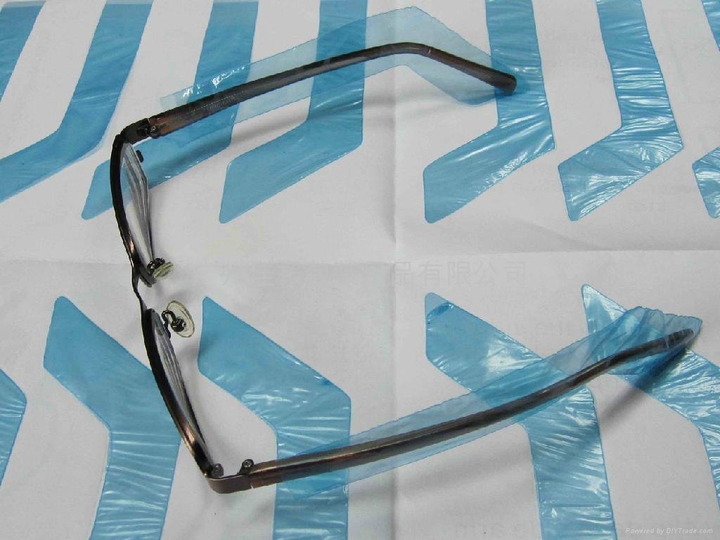 Disposable Eyeglass leg protector