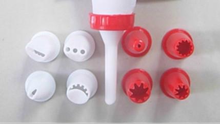 Disposable Plastic Piping Bag with nozzles