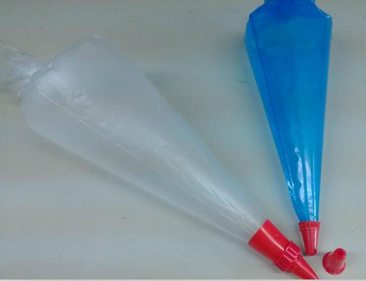 piping bag with nozzles