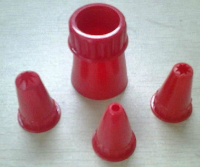 Disposable Plastic Piping Bag with nozzles 3