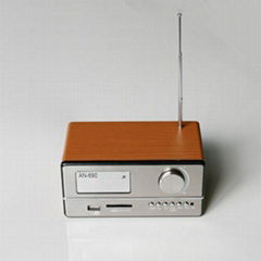 SD card speaker with FM radio clock