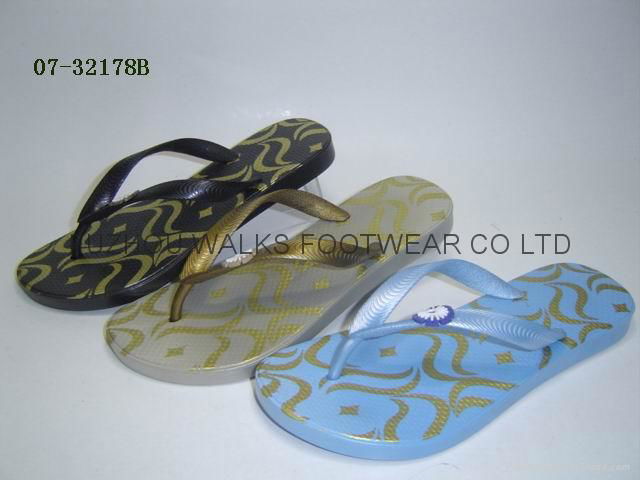 PVC AIR BLOWING INJECTION SLIPPERS