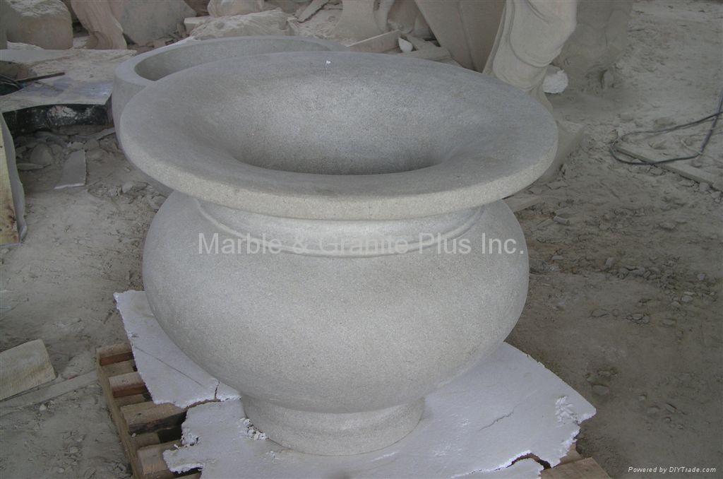 Sandstone planter