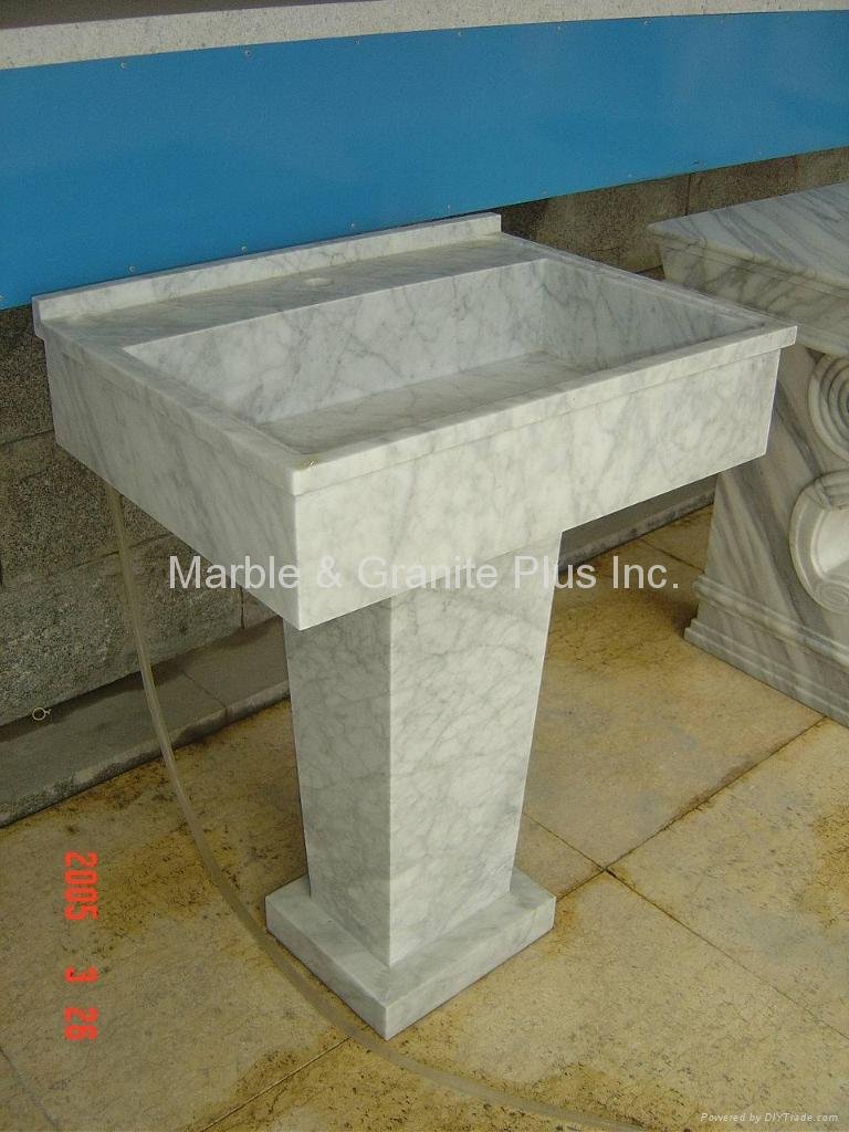 Pedestal Sink 1