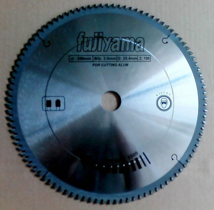 TCT saw blade for cutting brass and copper