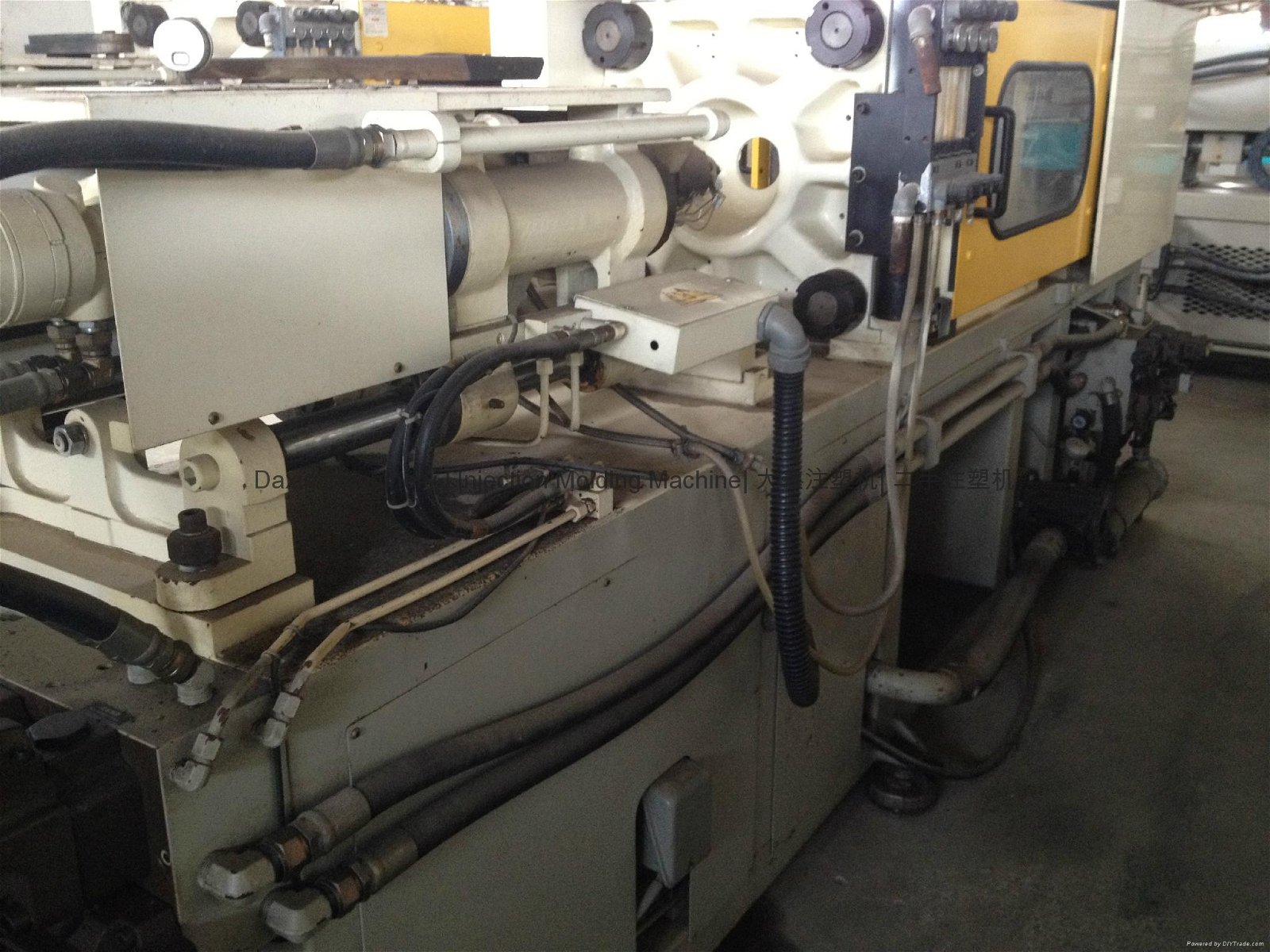 HungTai 80t Used Injection Molding Machine 2
