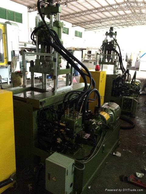 Kinki 45t used Vertical Injection Molding Machine (double sliding table) 3