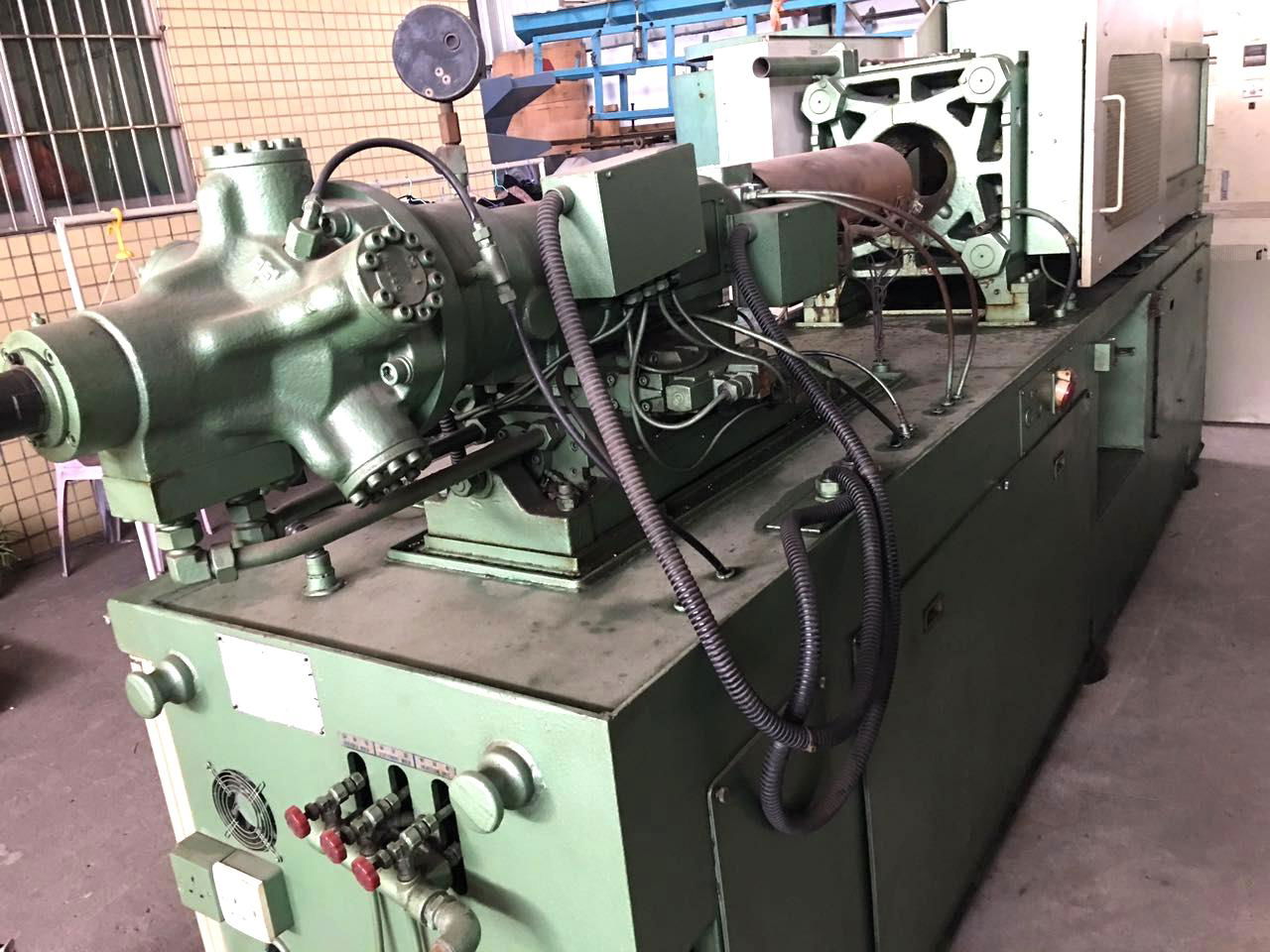 Nissei 60t used Injection Molding Machine 5