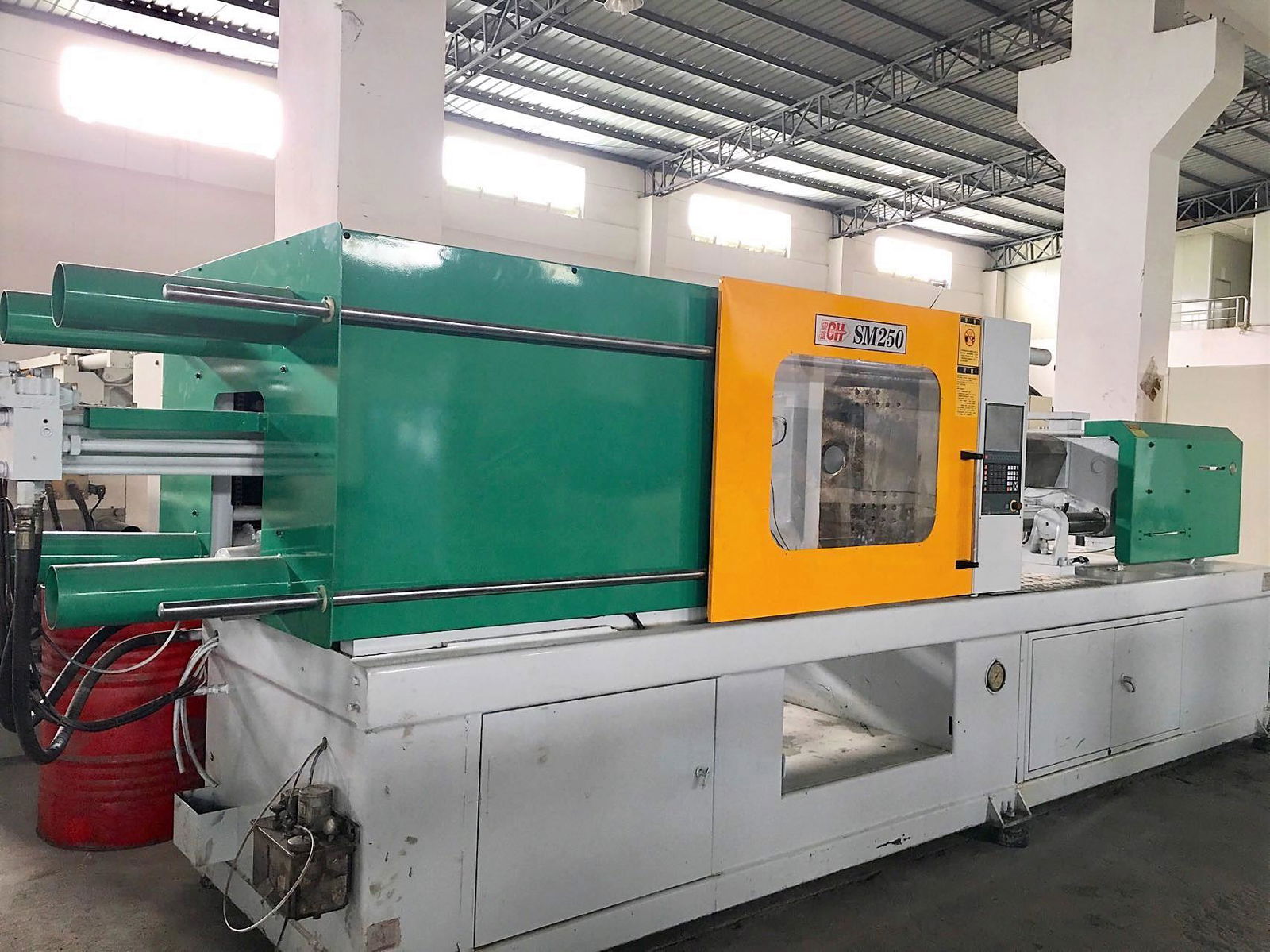 Super Master 250t  SM250 used injection molding machine 4