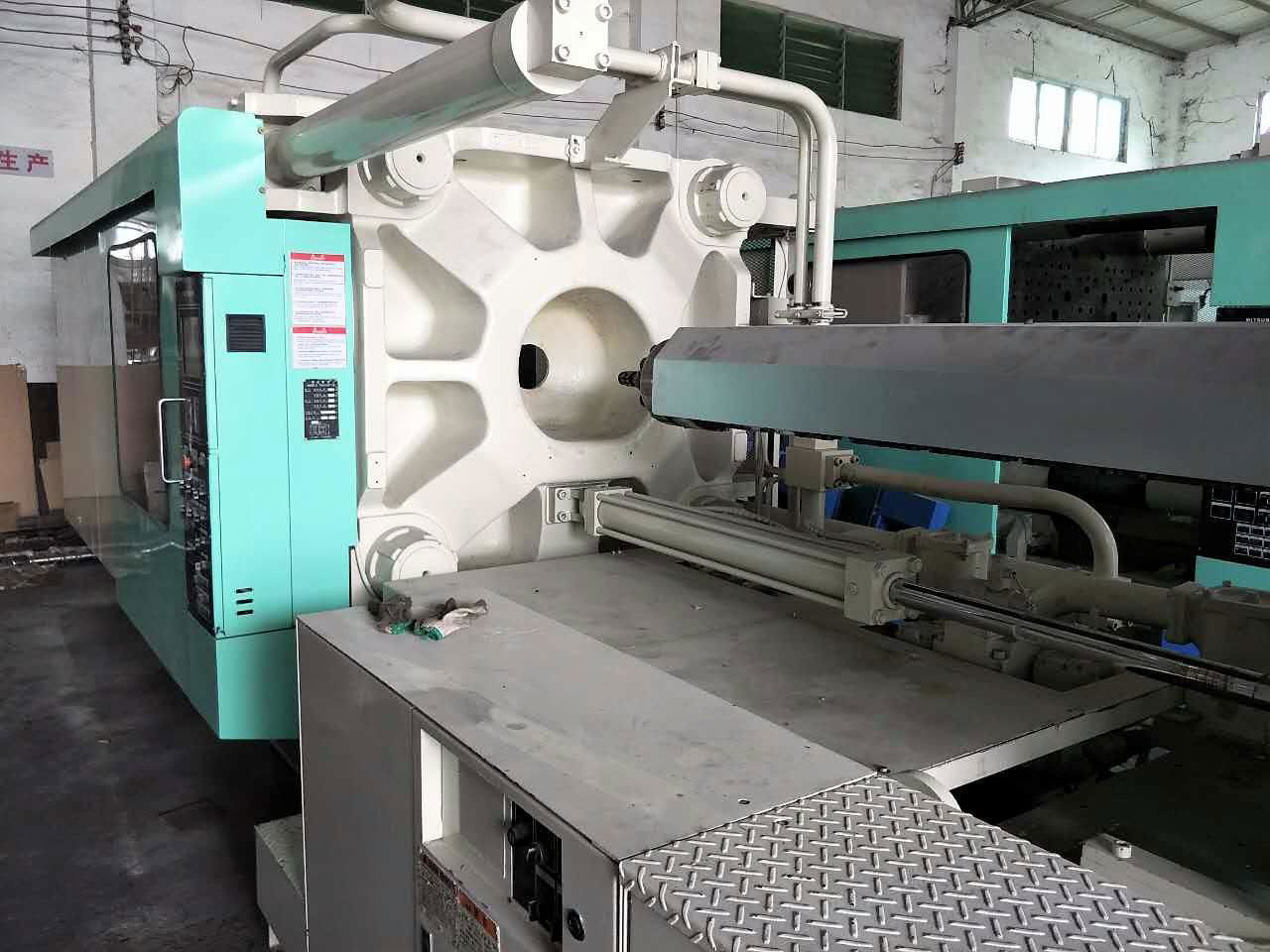 Mitsubishi 650t (650MMG) used Injection Molding Machine 3