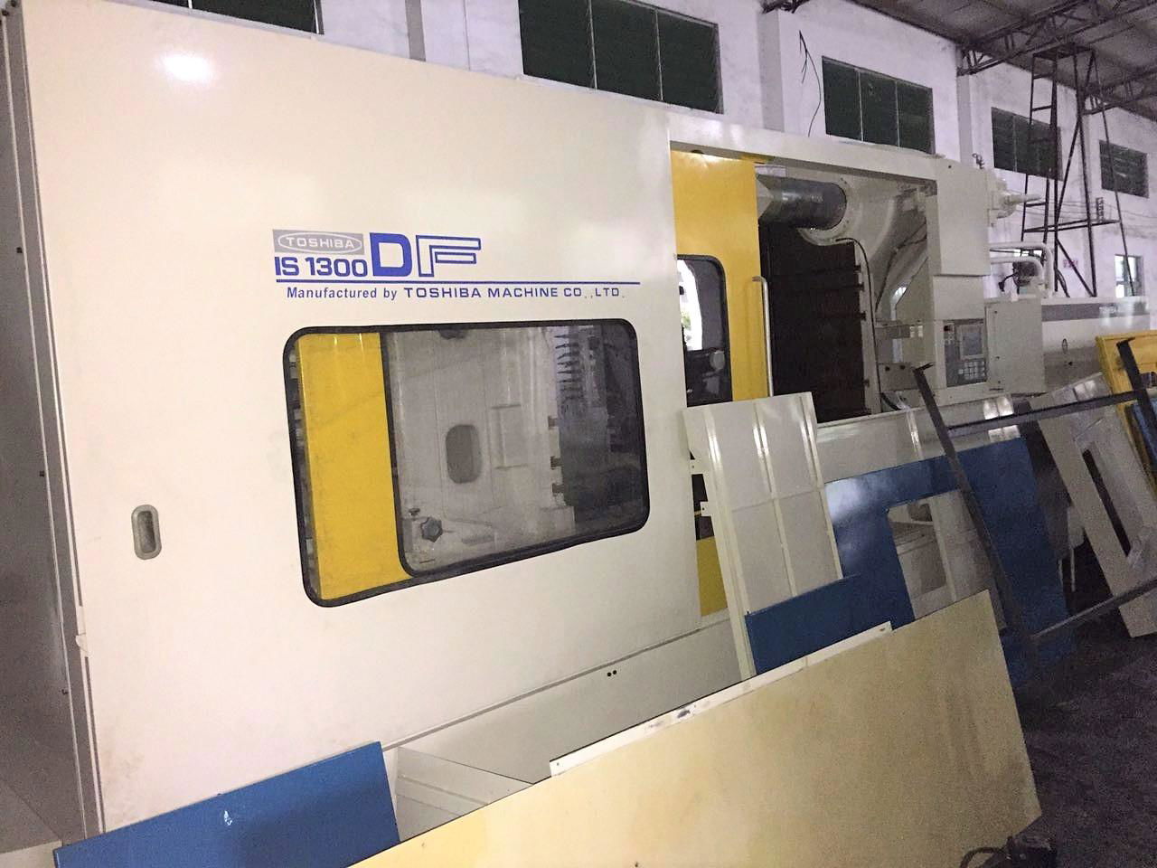  Toshiba 1300t (IS1300DF) used Injection Molding Machine