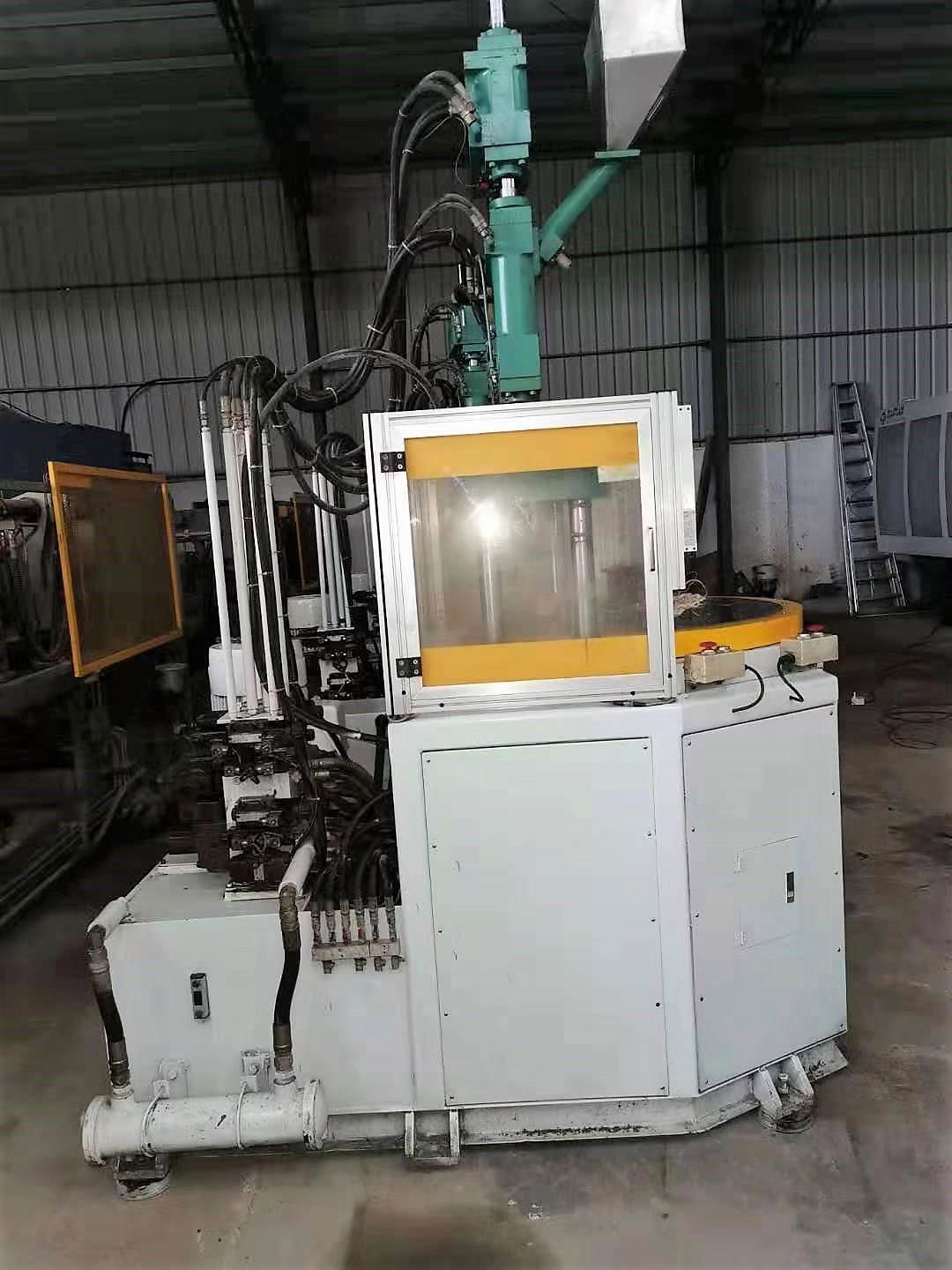 Taiwan Ultitech 55t (rotary table) Used Vertical Injection Molding Machine 3