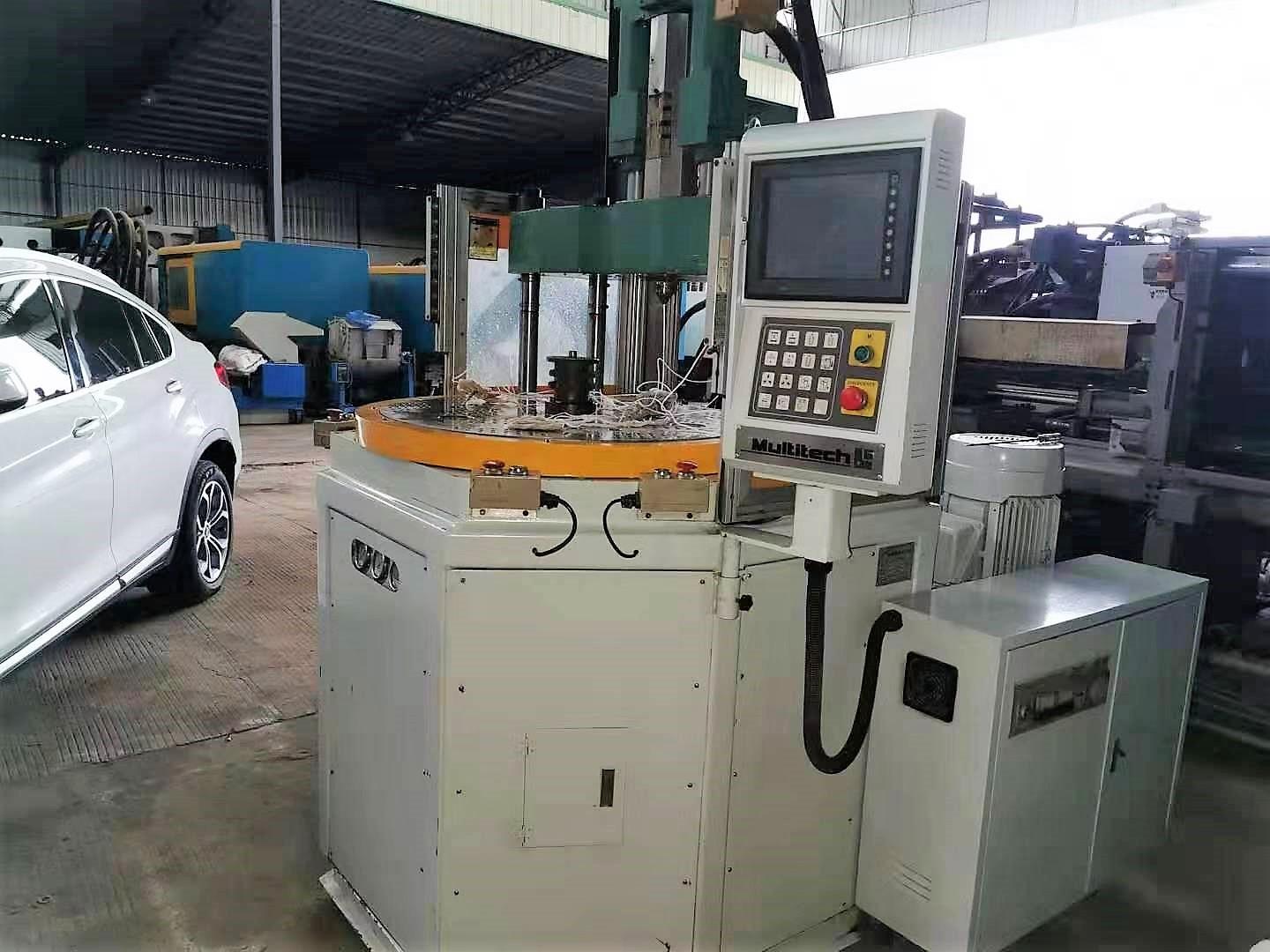 Taiwan Ultitech 55t (rotary table) Used Vertical Injection Molding Machine 5