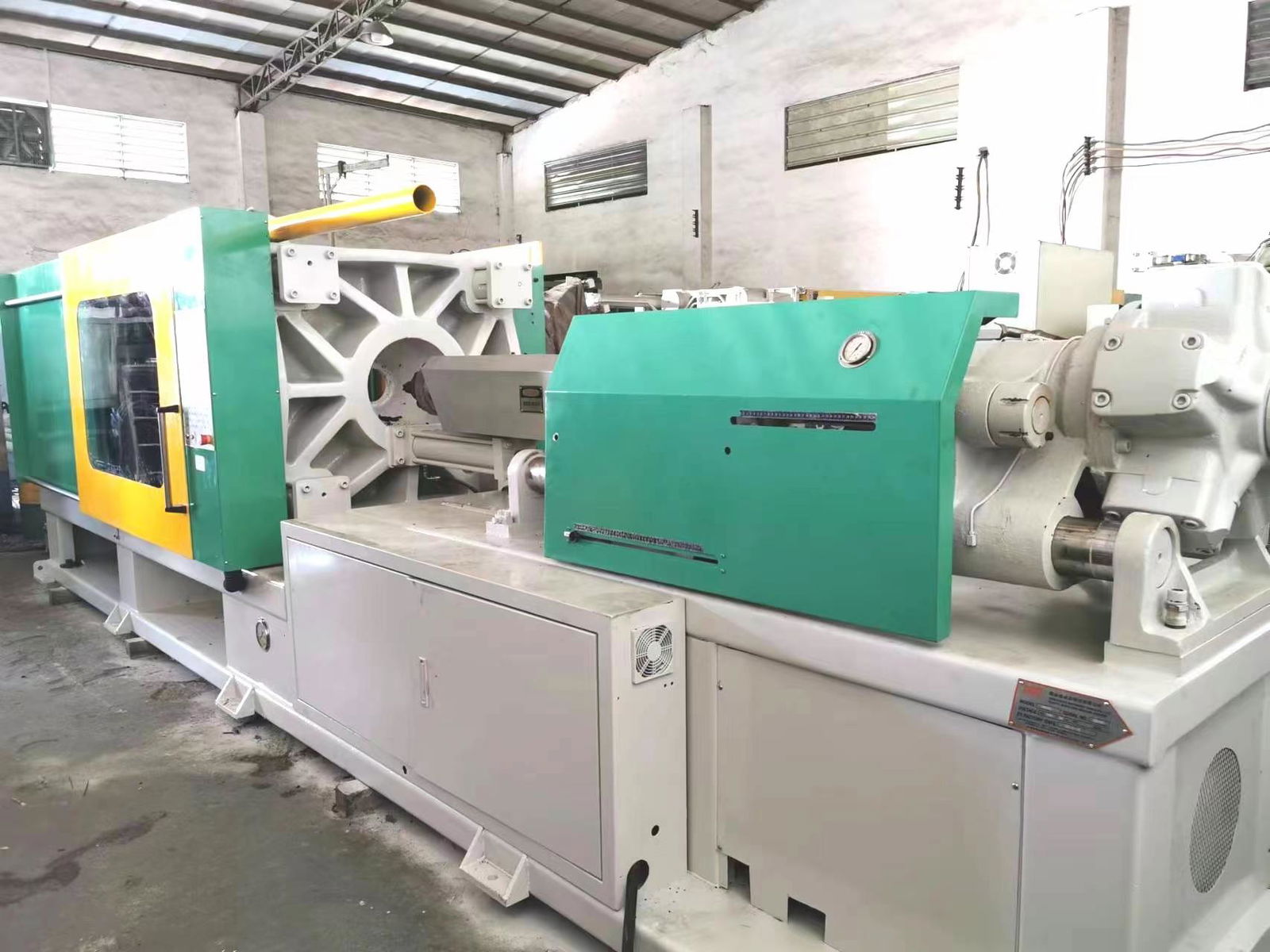 Chen Hsong SuperMaster SM450 used Injection Molding Machine 3