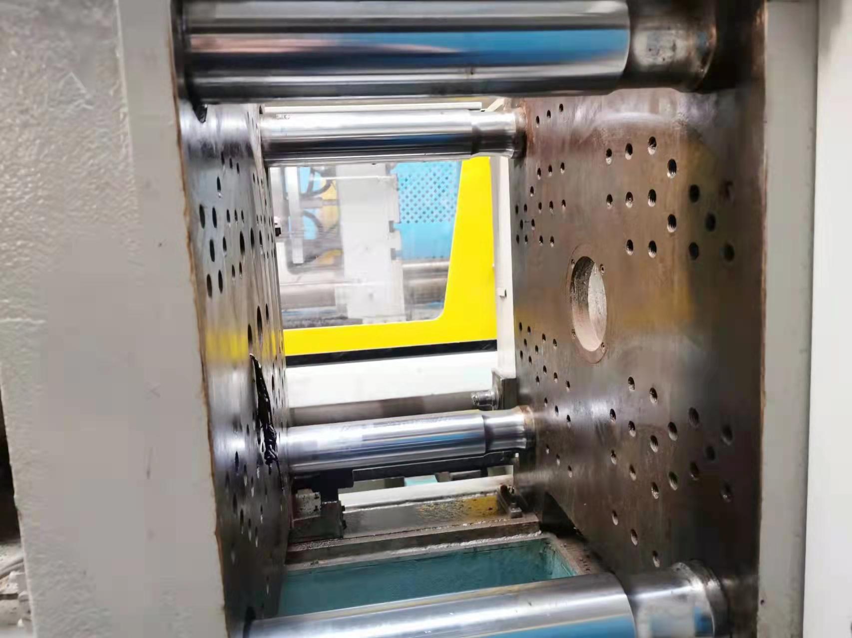 全立發CLF-180T二手注塑機 5