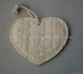 NATURAL LOOFAH IN HEART SHAPE