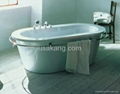 oval acrylic freestanding bathtub  1
