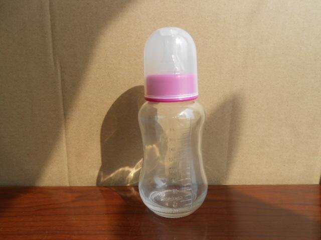 婴儿奶瓶供应 3