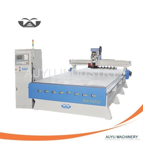 Woodworking CNC Engraving Machine with Linear Changing Tools