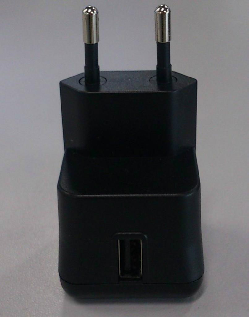 USB travel charger 5V/2.1A  EU plug type