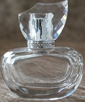 perfume glass bottle with plastic cap 2