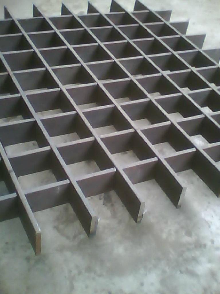 厂家供应钢格板网聚酯钢格板网建筑专用网 2