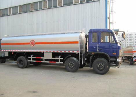 Dongfeng 6x2 fuel truck 2