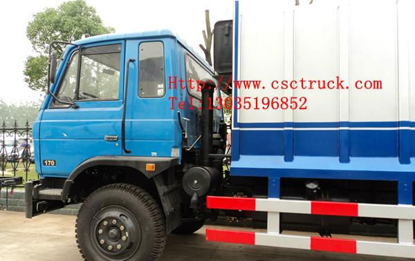 Dongfeng 4*2 compressor garbage truck 4